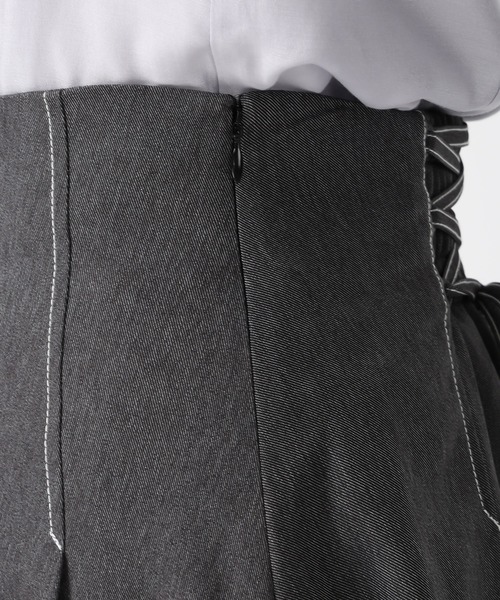 MISCH MASCH(ミッシュマッシュ)の「2026春夏新作 ポリデニム配色ステッチレースアップスカート(スカート・レディース・ブラック/ネイビー/ブルー・S/M)」の16枚目の写真