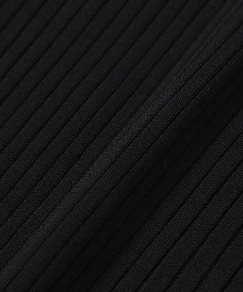 MACKINTOSH LONDON(マッキントッシュ ロンドン)の「【婦人画報4月号掲載】リブブロッキングニットプルオーバー(ニット/セーター・レディース・ブルー系その他2/ブラック/ホワイト系その他・40/38)」の9枚目の写真