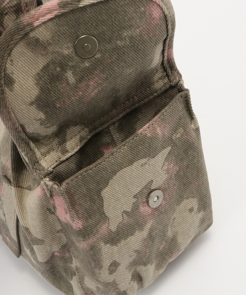 JOINT WORKS(ジョイントワークス)の「Boil Tale/ボイル テール MEGAN BAG (CAMO)(ショルダーバッグ・レディース・チャコールグレー・FREE)」の11枚目の写真