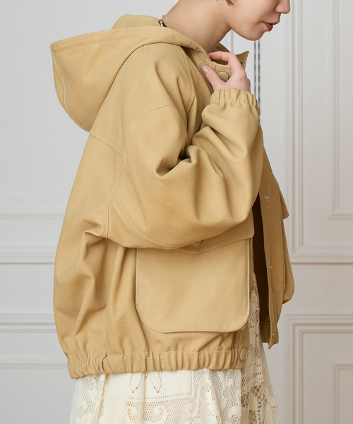 IENA LA BOUCLE（イエナラブークル）の「IENA LA BOUCLE GOATLEATHER HOODIEブルゾン（その他アウター・レディース・ナチュラル・FREE）」の5枚目の写真