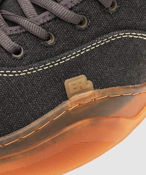 ERL(イーアールエル)の「UNISEX CAMINO LOW SKATE SNEAKERS(スニーカー・メンズ・ブラック・10/8/9)」の9枚目の写真