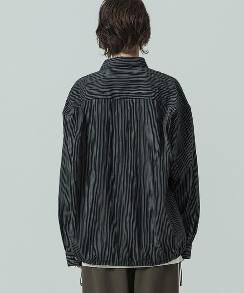 SLICK（スリック）の「【SLICK/スリック】Pinstripe Tuck Jacquard Drawstring Shirt/ピンストライプ タックジャガード ドロストシャツ/レギュラーカラーシャツ（シャツ/ブラウス・メンズ・ブラック/ホワイト・1/2/3）」の20枚目の写真