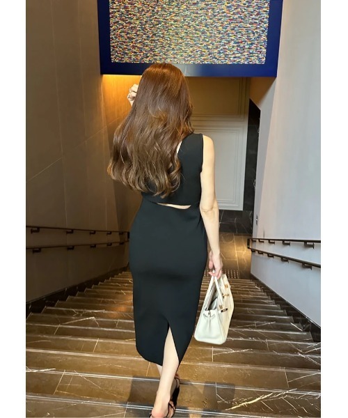 LUDICRUM(ルーディクルム)の「Backshan summer knit onepiece(ワンピース・レディース・オフホワイト/ブラック・S/M)」の5枚目の写真