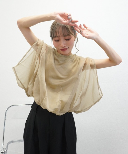 gossara(ゴサラ)の「【トレンドライクな1枚】オーガンジーバルーンプルオーバー(その他トップス・レディース・Off White/ブラック/モカ・FREE)」の17枚目の写真