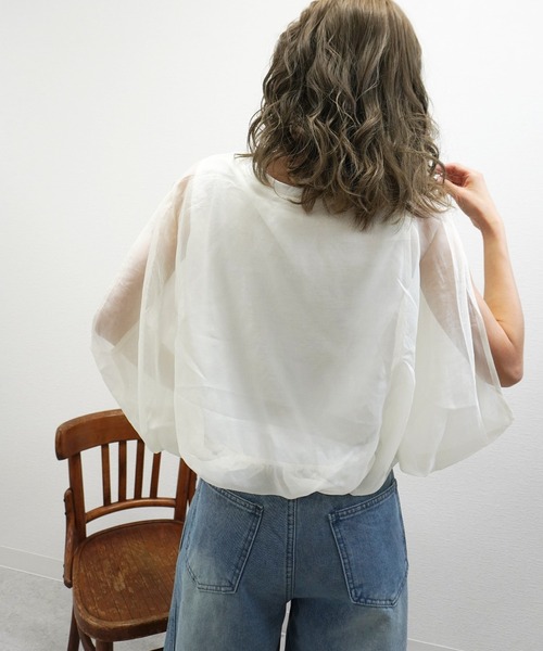 gossara(ゴサラ)の「【トレンドライクな1枚】オーガンジーバルーンプルオーバー(その他トップス・レディース・Off White/ブラック/モカ・FREE)」の7枚目の写真