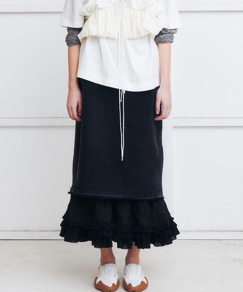 LE CIEL BLEU（ルシェルブルー）の「ウォッシュドスウェットスカートラッフルヘム / Washed Sweat Skirt Ruffle Hem（スカート・レディース・ブラック/グレー・36/38/34）」の6枚目の写真