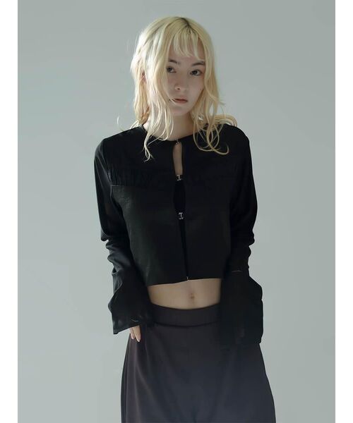 :ETHROF(イーサオブ)の「GLOSSY SHEER BOLERO(シャツ/ブラウス・レディース・ブラック・MEDIUM)」の8枚目の写真