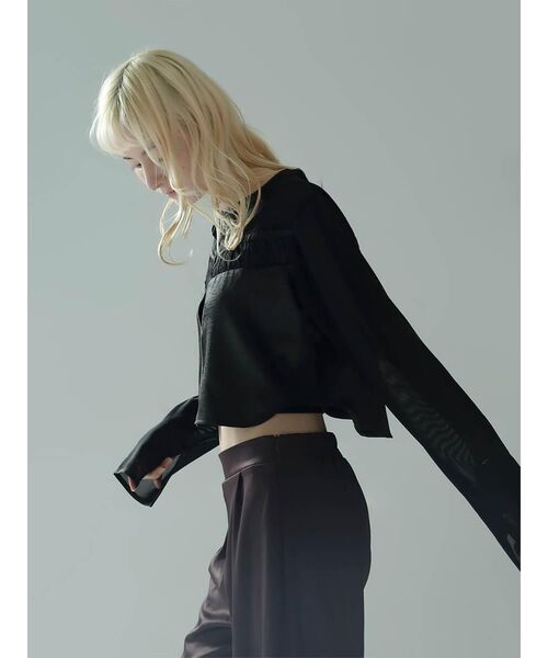 :ETHROF(イーサオブ)の「GLOSSY SHEER BOLERO(シャツ/ブラウス・レディース・ブラック・MEDIUM)」の10枚目の写真