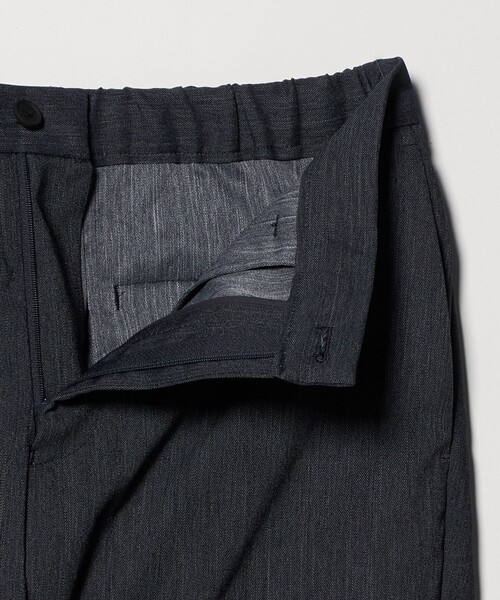 UNITED ARROWS(ユナイテッドアローズ)の「デニムライク ノープリーツ パンツ UA COZY ウォッシャブル ヨコストレッチ 防しわ(スラックス・メンズ・ネイビー・L/M/S/XXXL/XXL/XL)」の12枚目の写真