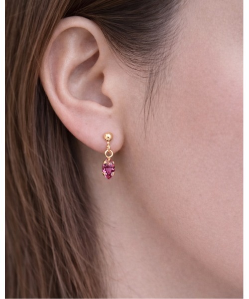 tone（トーン）の「【cocolani】[金属アレルギー対応]  クリスタルガラス　誕生石カラー　マーキスビジューピアス(MA)（ピアス（両耳用）・レディース・パープル/イエローゴールド/ブルー/バイオレット/クリア/ライトブルー/ピンク系その他/その他/グリーン/ライトグリーン/ピンク/レッド・FREE）」の7枚目の写真