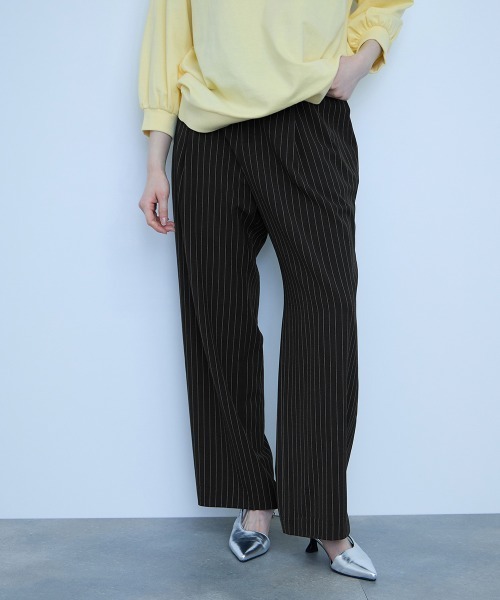 VICKY(ビッキー)の「サイドポケットワイドタックパンツ(その他パンツ・レディース・ブラック系その他/グレー系その他/ライトグレー/ブラック・M)」の1枚目の写真