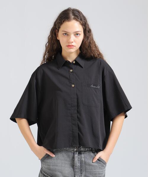 AVIREX（アヴィレックス）の「《直営店限定》H/S BACK GATHER DETAILS SHIRT（シャツ/ブラウス・レディース・ブラック/ホワイト系2/オリーブ系/レンガ・F）」の5枚目の写真