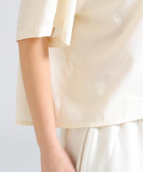 AVIREX（アヴィレックス）の「《直営店限定》H/S BACK GATHER DETAILS SHIRT（シャツ/ブラウス・レディース・ブラック/ホワイト系2/オリーブ系/レンガ・F）」の18枚目の写真