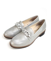 Pointer（shoes）（ポインター）の「【本革・軽量】チェーンモチーフ3.5cmヒールローファー（ローファー）」