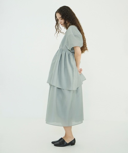 CLANE(クラネ)の「VOLUME TIERED ONEPIECE(ワンピース・レディース・ネイビー/ミント・1/0/2)」の1枚目の写真