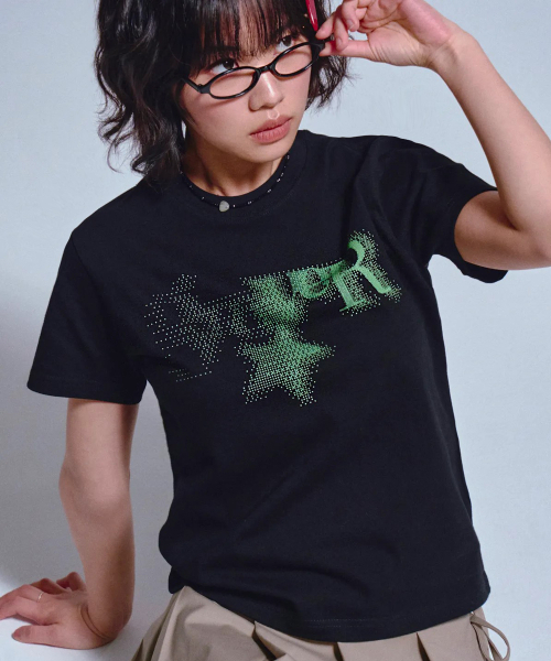 GRAVER（グレーバー）の「[ウーマン]STAR PIXELスリム半袖Tシャツ_2カラー（Tシャツ/カットソー・レディース・ホワイト/ブラック・ONE SIZE）」の8枚目の写真