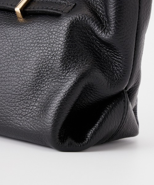 AULENTTI（オウレンティ）の「[AULENTTI/オーレンティ] DOLLARO ロングハンドル レザーバッグ（ショルダーバッグ・レディース・ブラック・F）」の12枚目の写真