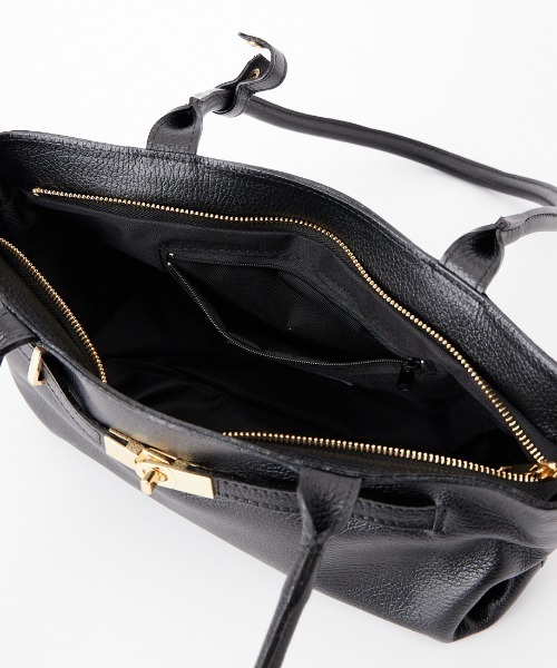 AULENTTI（オウレンティ）の「[AULENTTI/オーレンティ] DOLLARO ロングハンドル レザーバッグ（ショルダーバッグ・レディース・ブラック・F）」の17枚目の写真