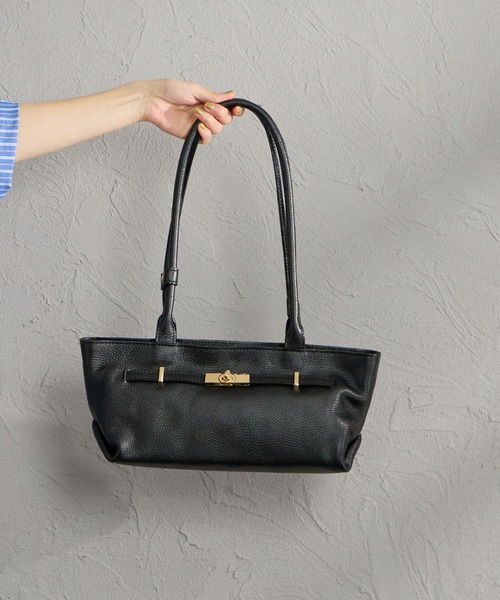 AULENTTI（オウレンティ）の「[AULENTTI/オーレンティ] DOLLARO ロングハンドル レザーバッグ（ショルダーバッグ・レディース・ブラック・F）」の9枚目の写真