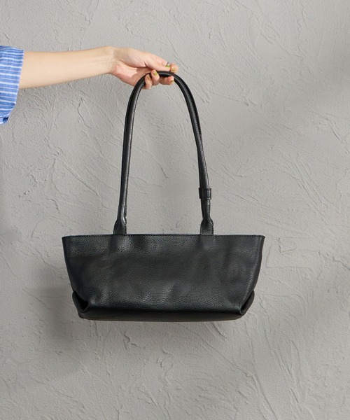 AULENTTI（オウレンティ）の「[AULENTTI/オーレンティ] DOLLARO ロングハンドル レザーバッグ（ショルダーバッグ・レディース・ブラック・F）」の10枚目の写真