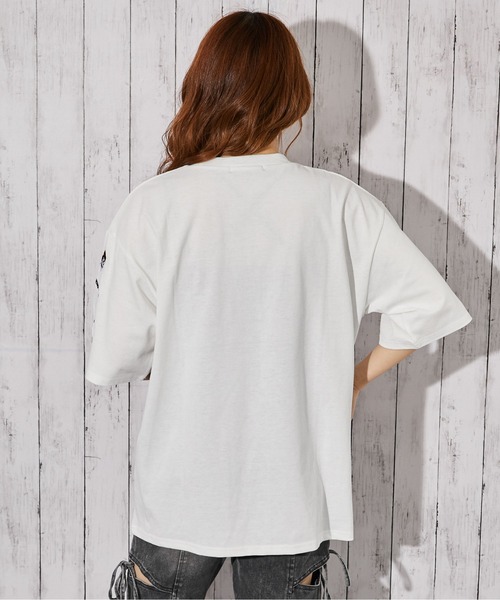 GORGE(ゴージ)の「《ドッグ刺繍×袖刺繍デザイン》Tシャツ/ストリート/春夏秋/全3色(Tシャツ/カットソー・レディース・ブラック/ホワイト/ネイビー・F)」の7枚目の写真