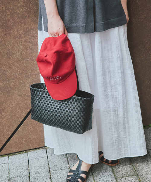 SLOBE IENA(スローブイエナ)の「Lundi SLOBE別注 ロゴCAP(キャップ・レディース・カーキ/レッド/ネイビー・FREE)」の19枚目の写真