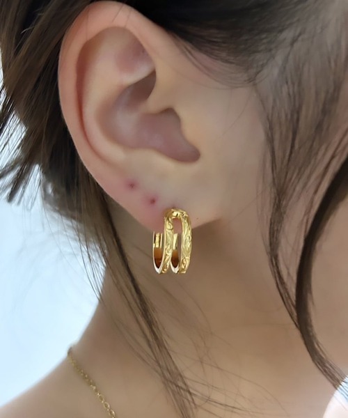 IRIEBEACH(アイリービーチ)の「parallel hoop pierce/【ハワイアンジュエリー】【サージカルステンレス】【金属アレルギー対応】【IRIEBEACH / アイリービーチ】つけっぱなしOK(ピアス(片耳用)・レディース・シルバー/ピンク/ゴールド・FREE)」の12枚目の写真
