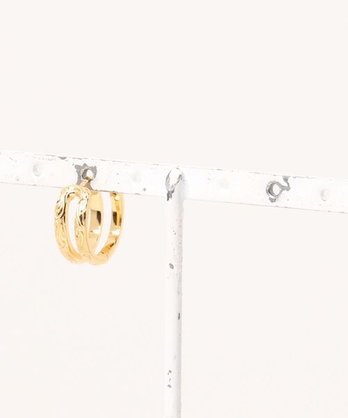 IRIEBEACH(アイリービーチ)の「parallel hoop pierce/【ハワイアンジュエリー】【サージカルステンレス】【金属アレルギー対応】【IRIEBEACH / アイリービーチ】つけっぱなしOK(ピアス(片耳用)・レディース・シルバー/ピンク/ゴールド・FREE)」の16枚目の写真