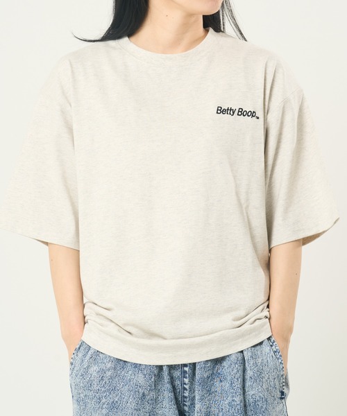 BETTY BOOP(ベティ・ブープ)の「BETTYウイングTEE(M1)(Tシャツ/カットソー・メンズ・ホワイト/オートミール/ブラック・MEDIUM/LARGE/X-LARGE)」の13枚目の写真