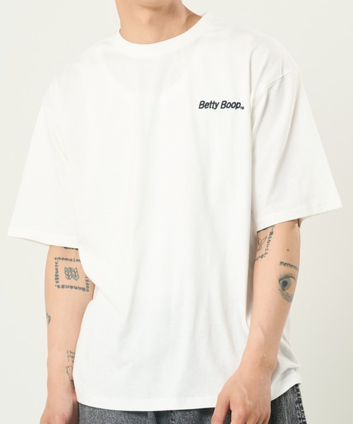 BETTY BOOP(ベティ・ブープ)の「BETTYウイングTEE(M1)(Tシャツ/カットソー・メンズ・ホワイト/オートミール/ブラック・MEDIUM/LARGE/X-LARGE)」の5枚目の写真