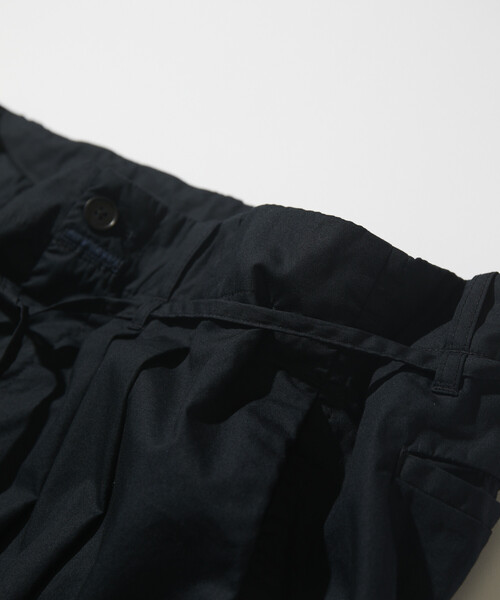 CAHLUMN(カウラム)の「CAHLUMN/カウラム Broadcloth 2Tuck Trousers(チノパンツ・メンズ・ブラウン/ネイビー・MEDIUM/LARGE/X-LARGE/XX-LARGE)」の6枚目の写真