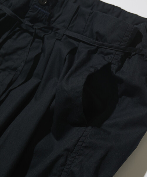 CAHLUMN(カウラム)の「CAHLUMN/カウラム Broadcloth 2Tuck Trousers(チノパンツ・メンズ・ブラウン/ネイビー・MEDIUM/LARGE/X-LARGE/XX-LARGE)」の7枚目の写真