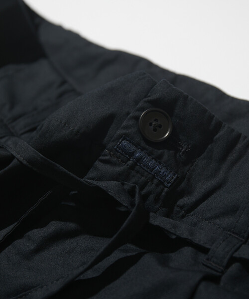 CAHLUMN(カウラム)の「CAHLUMN/カウラム Broadcloth 2Tuck Trousers(チノパンツ・メンズ・ブラウン/ネイビー・MEDIUM/LARGE/X-LARGE/XX-LARGE)」の9枚目の写真