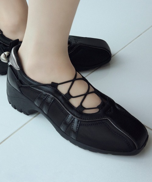 ROCKFISH WEATHERWEAR(ロックフィッシュウェザーウェア)の「BLISS PLATFORM STRING SNEAKERS(スニーカー・レディース・ブラック/ブラウン/グレー/クリーム/セージグリーン・25.0cm/24.5cm/24.0cm/23.5cm/23.0cm)」の11枚目の写真