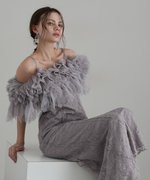 atlo(アトロ)の「ミモレ丈&ノースリーブ フォーマル グリッター オフショルダー Iライン セレモニー 結婚式二次会 パーティードレス オケージョンドレス お呼ばれ 同窓会成人式(ドレス・レディース・イエロー/チャコール/グレー・M)」の22枚目の写真