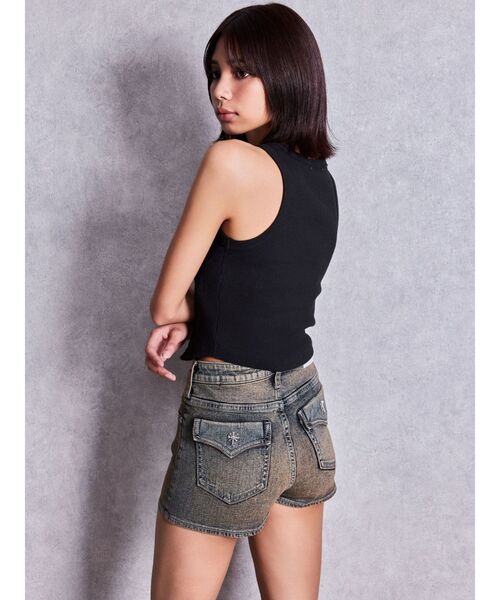 GYDA(ジェイダ)の「ハイウエストsacred edge crossポケットデニムショートパンツ(デニムパンツ・レディース・ライトブルー/インディゴブルー・X-SMALL/SMALL/MEDIUM)」の8枚目の写真