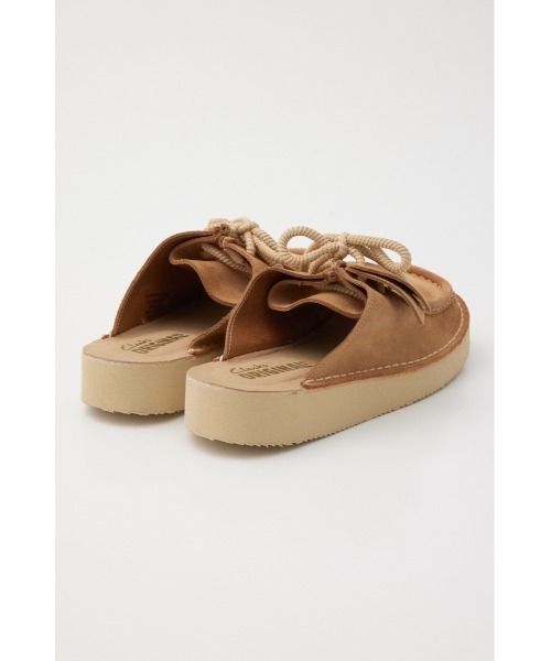 MOUSSY(マウジー)の「CLARKS NOMAD MULE(スニーカー・レディース・ネイビー/ベージュ・23.5cm/24cm/24.5cm)」の6枚目の写真