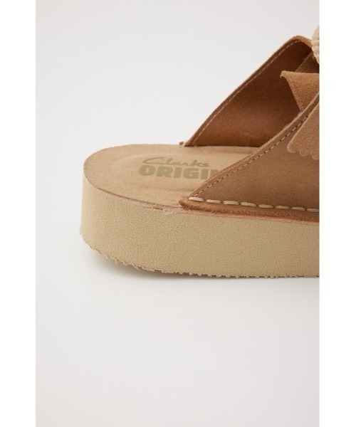 MOUSSY(マウジー)の「CLARKS NOMAD MULE(スニーカー・レディース・ネイビー/ベージュ・23.5cm/24cm/24.5cm)」の10枚目の写真
