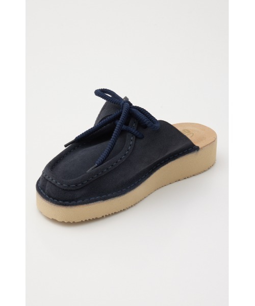 MOUSSY(マウジー)の「CLARKS NOMAD MULE(スニーカー・レディース・ネイビー/ベージュ・23.5cm/24cm/24.5cm)」の17枚目の写真