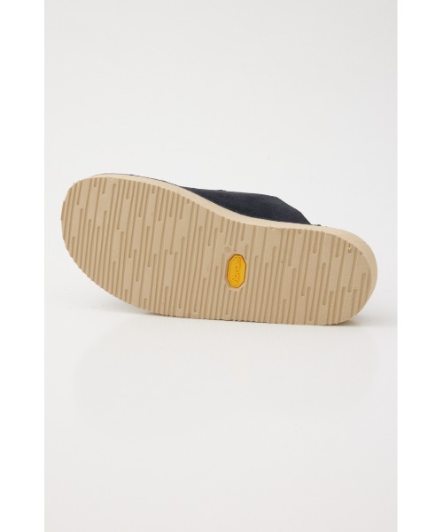MOUSSY(マウジー)の「CLARKS NOMAD MULE(スニーカー・レディース・ネイビー/ベージュ・23.5cm/24cm/24.5cm)」の22枚目の写真