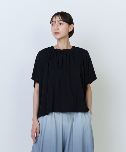 LOISIR（ロワズィール）の「コットン天竺ギャザーディテールプルオーバー（Tシャツ/カットソー・レディース・サックスブルー/ブラック/ホワイト・FREE）」の3枚目の写真