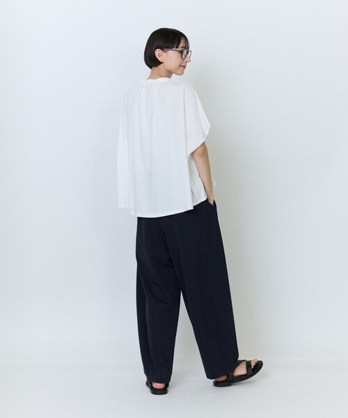 LOISIR（ロワズィール）の「コットン天竺ギャザーディテールプルオーバー（Tシャツ/カットソー・レディース・サックスブルー/ブラック/ホワイト・FREE）」の14枚目の写真
