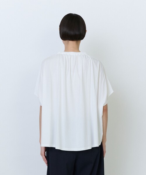 LOISIR（ロワズィール）の「コットン天竺ギャザーディテールプルオーバー（Tシャツ/カットソー・レディース・サックスブルー/ブラック/ホワイト・FREE）」の5枚目の写真
