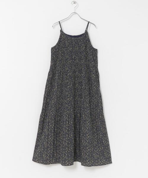 ITEMS URBANRESEARCH(アイテムズ アーバンリサーチ)の「プリーツプリントキャミワンピース(ワンピース・レディース・ネイビー/ブラック・FREE)」の15枚目の写真