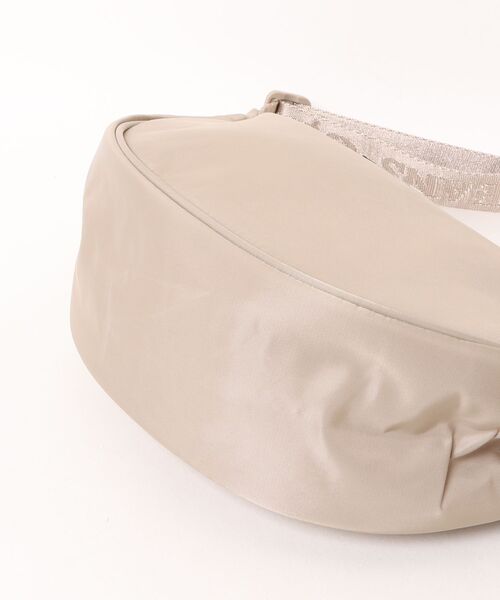 Guess(ゲス)の「【GUESS】ゲス GUESS JEANS CROSSBODY クロスボディショルダーバッグ(ショルダーバッグ・レディース・ベージュ/ブラック・FREE)」の4枚目の写真