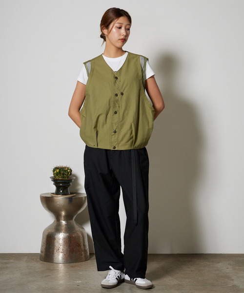 Garance et VioLette(ギャランスエトヴィオレット)の「Garance et VioLette/ギャランスエトヴィオレット hunting vest ハンティングベスト 秋 秋服 2026年秋冬(ベスト・レディース・ブラック/カーキ・2)」の16枚目の写真