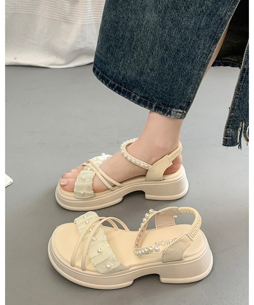 CHEER(チアー)の「【足元華やか】大粒パール ストラップサンダル フラット スクエアトゥ ぺたんこ 華奢見え 上品 大人カジュアル(サンダル・レディース・ブラック・23cm)」の18枚目の写真