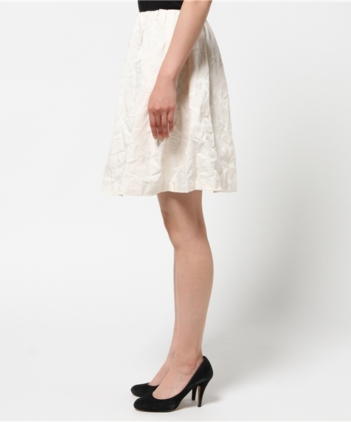 LIMITLESS LUXURY（リミットレスラグジュアリー）の「JQメモリータックスカート◆（スカート・レディース・ブラック/カーキ/ホワイト・34/36）」の5枚目の写真