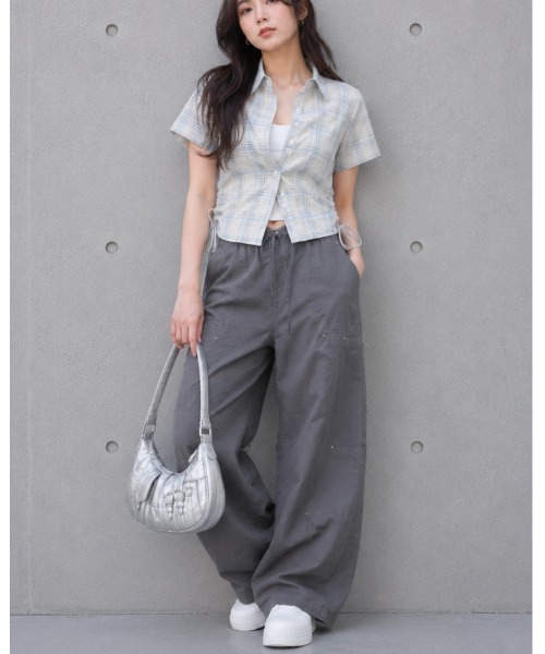 FAZVY(ファズビー)の「チェック柄半袖シャツ(シャツ/ブラウス・レディース・ホワイト/ネイビー・M/S)」の19枚目の写真