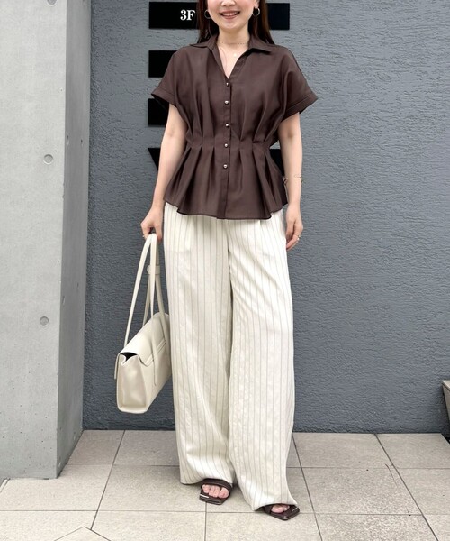 NOLLEY’S Sophi(ノーリーズソフィ)の「ウォッシャブルウエストタックスキッパー(シャツ/ブラウス・レディース・サックスブルー/ダークブラウン/オフホワイト/ブルー系その他6・38)」の6枚目の写真